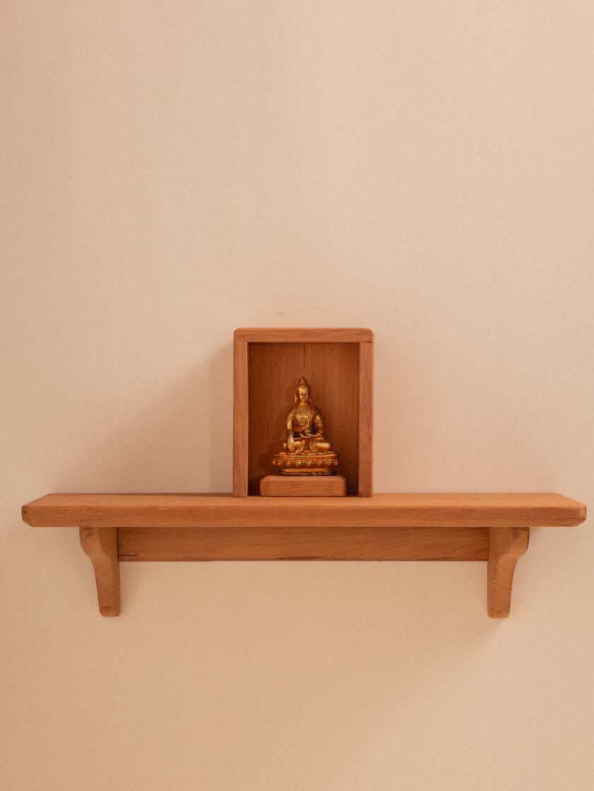 Altar de cedro rojo con capilla portátil - Imagen 2