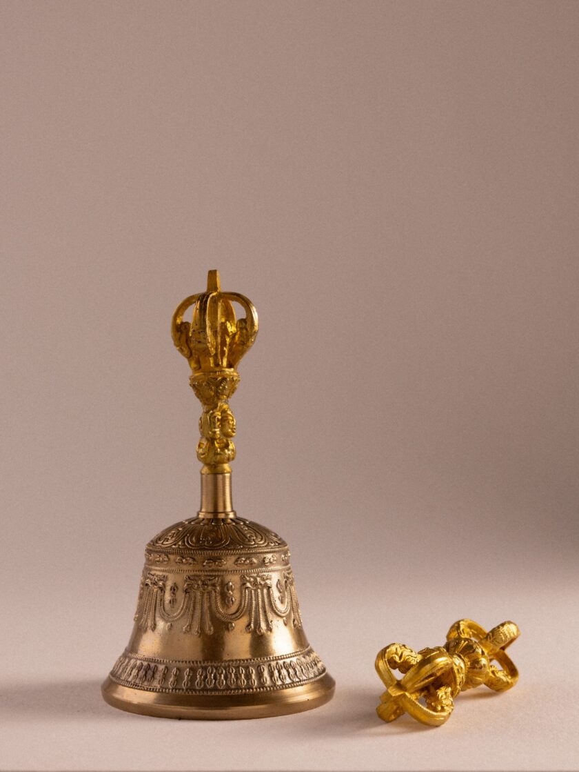 Campana y Dorje versión plata