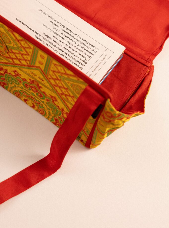 Portasadhanas cenefa azul